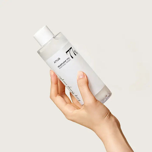 Anua Heartleaf 77% Soothing Toner texture and bottle